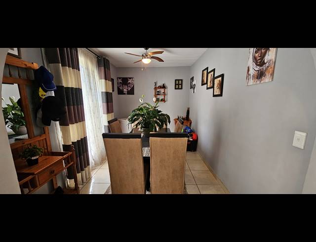 2 BEDROOM TOWNHOUSE FOR SALE IN SOUTH CREST